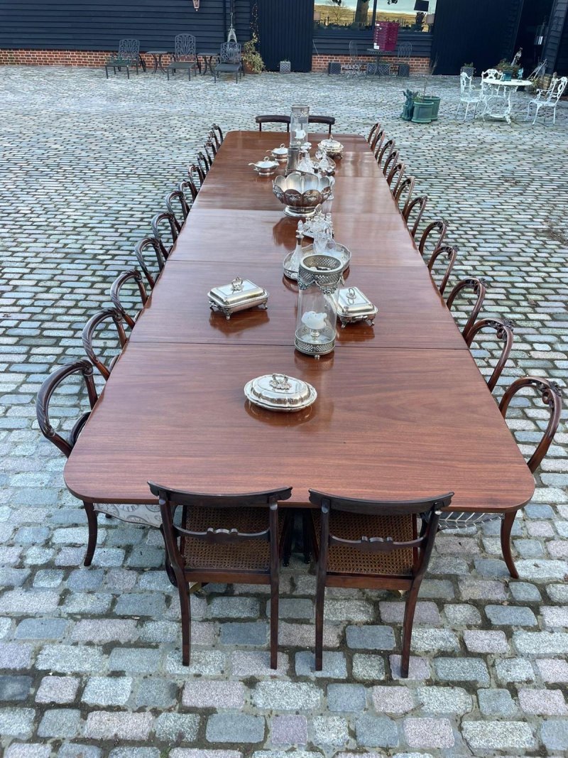 Rare 28 Seater 6 Pilar Antique George III Quality Mahogany Dining Table 72 x 161 x 609 cm - Image 13